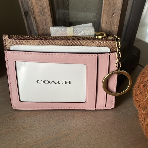 🎀COACH “LOVE” ZIP CARD CASE KEY CHAIN WALLET NWOT🎀 - Picture 2 of 3